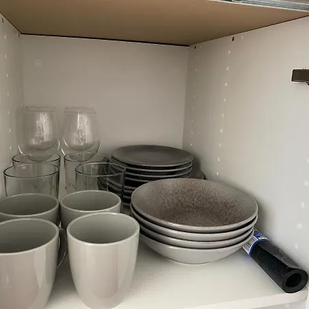 Apartman Km 0, Pisos Estudios - Planta Baja - 100m De La Playa - Flats - Ground Floor - 100m From The Beach, Cada Con Bicis & Tabla Sup, Piscina & Padel & Tenis & Mas - Each With Bikes & Sup Board, Pool & Paddle & Tennis &