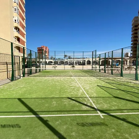 Km 0, Pisos Estudios - Planta Baja - 100m De La Playa - Flats - Ground Floor - 100m From The Beach, Cada Con Bicis & Tabla Sup, Piscina & Padel & Tenis & Mas - Each With Bikes & Sup Board, Pool & Paddle & Tennis & Apartman *