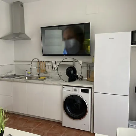 Km 0, Pisos Estudios - Planta Baja - 100m De La Playa - Flats - Ground Floor - 100m From The Beach, Cada Con Bicis & Tabla Sup, Piscina & Padel & Tenis & Mas - Each With Bikes & Sup Board, Pool & Paddle & Tennis & Apartman La Manga del Mar Menor