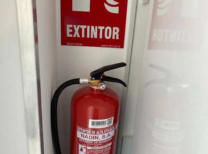 Km 0, Pisos Estudios - Planta Baja - 100m De La Playa - Flats - Ground Floor - 100m From The Beach, Cada Con Bicis & Tabla Sup, Piscina & Padel & Tenis & Mas - Each With Bikes & Sup Board, Pool & Paddle & Tennis & 公寓