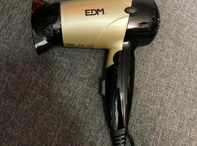 Km 0, Pisos Estudios - Planta Baja - 100m De La Playa - Flats - Ground Floor - 100m From The Beach, Cada Con Bicis & Tabla Sup, Piscina & Padel & Tenis & Mas - Each With Bikes & Sup Board, Pool & Paddle & Tennis & 公寓 拉曼加戴尔马尔梅纳