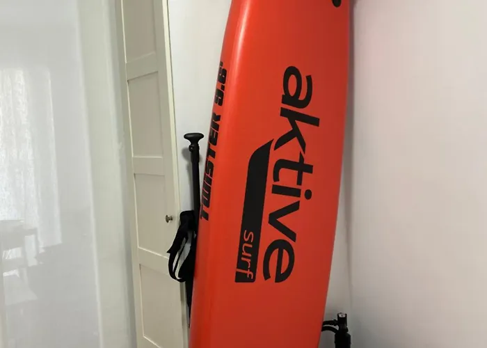 Km 0, Pisos Estudios - Planta Baja - 100m De La Playa - Flats - Ground Floor - 100m From The Beach, Cada Con Bicis & Tabla Sup, Piscina & Padel & Tenis & Mas - Each With Bikes & Sup Board, Pool & Paddle & Tennis & *