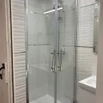 Km 0, Pisos Estudios - Planta Baja - 100m De La Playa - Flats - Ground Floor - 100m From The Beach, Cada Con Bicis & Tabla Sup, Piscina & Padel & Tenis & Mas - Each With Bikes & Sup Board, Pool & Paddle & Tennis & *
