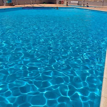 アパート Km 0, Pisos Estudios - Planta Baja - 100m De La Playa - Flats - Ground Floor - 100m From The Beach, Cada Con Bicis & Tabla Sup, Piscina & Padel & Tenis & Mas - Each With Bikes & Sup Board, Pool & Paddle & Tennis & ラ・マンガ・デル・マール・メノール