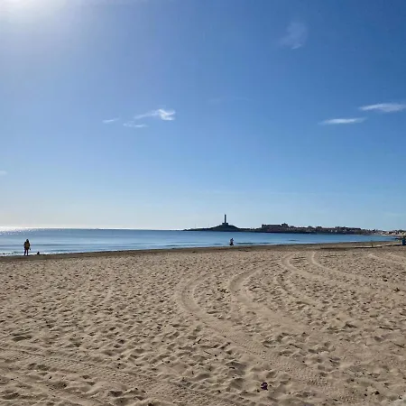 Km 0, Pisos Estudios - Planta Baja - 100m De La Playa - Flats - Ground Floor - 100m From The Beach, Cada Con Bicis & Tabla Sup, Piscina & Padel & Tenis & Mas - Each With Bikes & Sup Board, Pool & Paddle & Tennis &