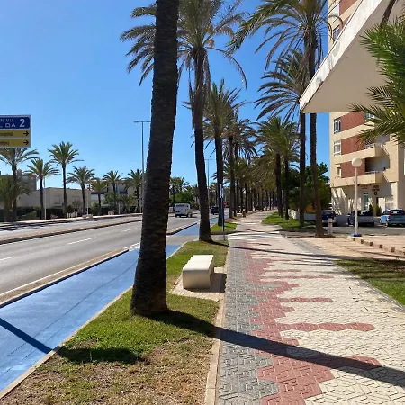 Beachside Studios: Ground Floor Retreat With Bikes & Water Sports Apartment La Manga del Mar Menor