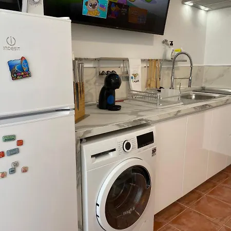 Km 0, Pisos Estudios - Planta Baja - 100m De La Playa - Flats - Ground Floor - 100m From The Beach, Cada Con Bicis & Tabla Sup, Piscina & Padel & Tenis & Mas - Each With Bikes & Sup Board, Pool & Paddle & Tennis &