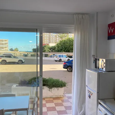 Km 0, Pisos Estudios - Planta Baja - 100m De La Playa - Flats - Ground Floor - 100m From The Beach, Cada Con Bicis & Tabla Sup, Piscina & Padel & Tenis & Mas - Each With Bikes & Sup Board, Pool & Paddle & Tennis & アパート *