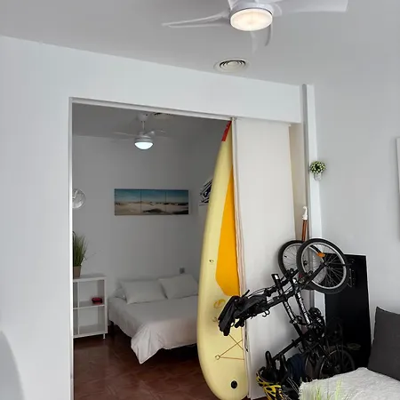 Km 0, Pisos Estudios - Planta Baja - 100m De La Playa - Flats - Ground Floor - 100m From The Beach, Cada Con Bicis & Tabla Sup, Piscina & Padel & Tenis & Mas - Each With Bikes & Sup Board, Pool & Paddle & Tennis & アパート ラ・マンガ・デル・マール・メノール