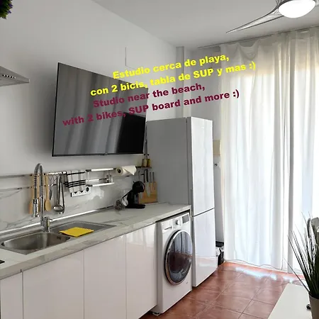 Apartamento Km 0, Pisos Estudios - Planta Baja - 100m De La Playa - Flats - Ground Floor - 100m From The Beach, Cada Con Bicis&tabla Sup, Piscina&pádel&tenis&más - Each With Bikes&sup Board, Pool&paddle&tennis&more *