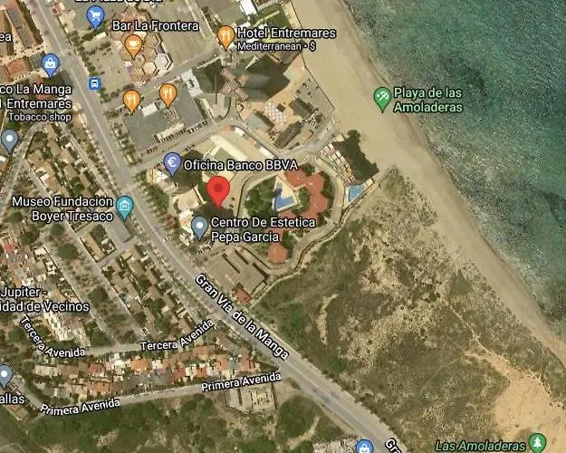 Beachside Studios: Ground Floor Retreat With Bikes & Water Sports * La Manga del Mar Menor