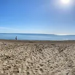 アパート Km 0, Pisos Estudios - Planta Baja - 100m De La Playa - Flats - Ground Floor - 100m From The Beach, Cada Con Bicis & Tabla Sup, Piscina & Padel & Tenis & Mas - Each With Bikes & Sup Board, Pool & Paddle & Tennis & ラ・マンガ・デル・マール・メノール