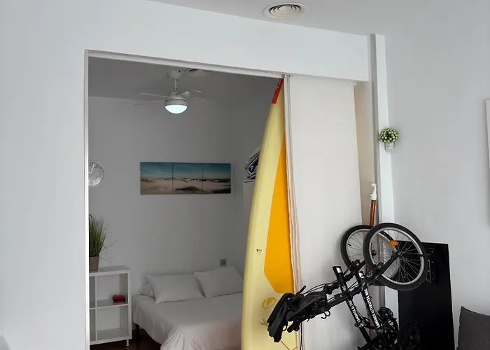 Km 0, Pisos Estudios - Planta Baja - 100m De La Playa - Flats - Ground Floor - 100m From The Beach, Cada Con Bicis & Tabla Sup, Piscina & Padel & Tenis & Mas - Each With Bikes & Sup Board, Pool & Paddle & Tennis & Lejlighed La Manga